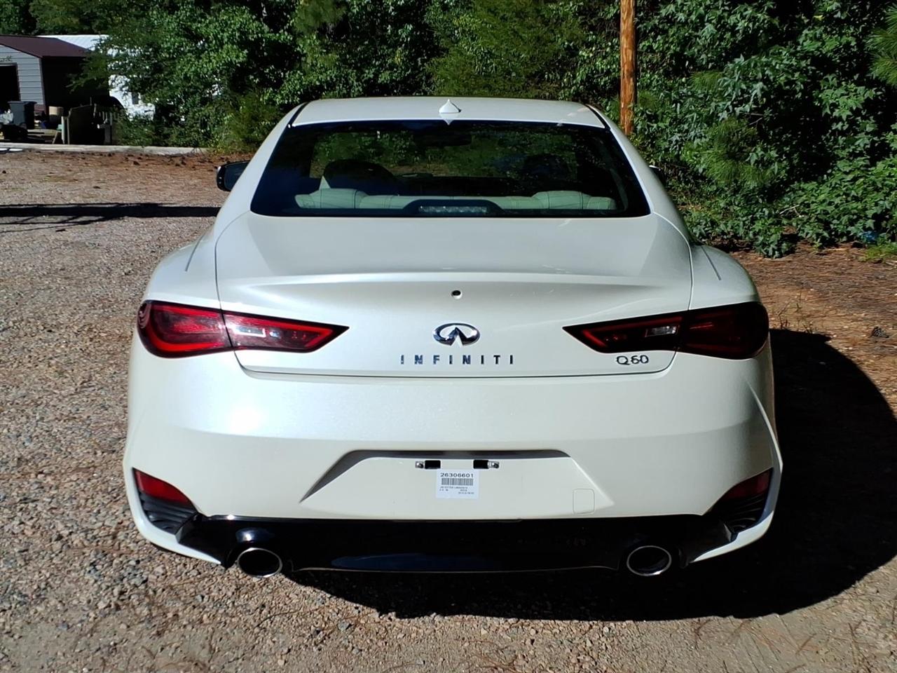Infiniti Q60 3.0t LUXE RWD 2018