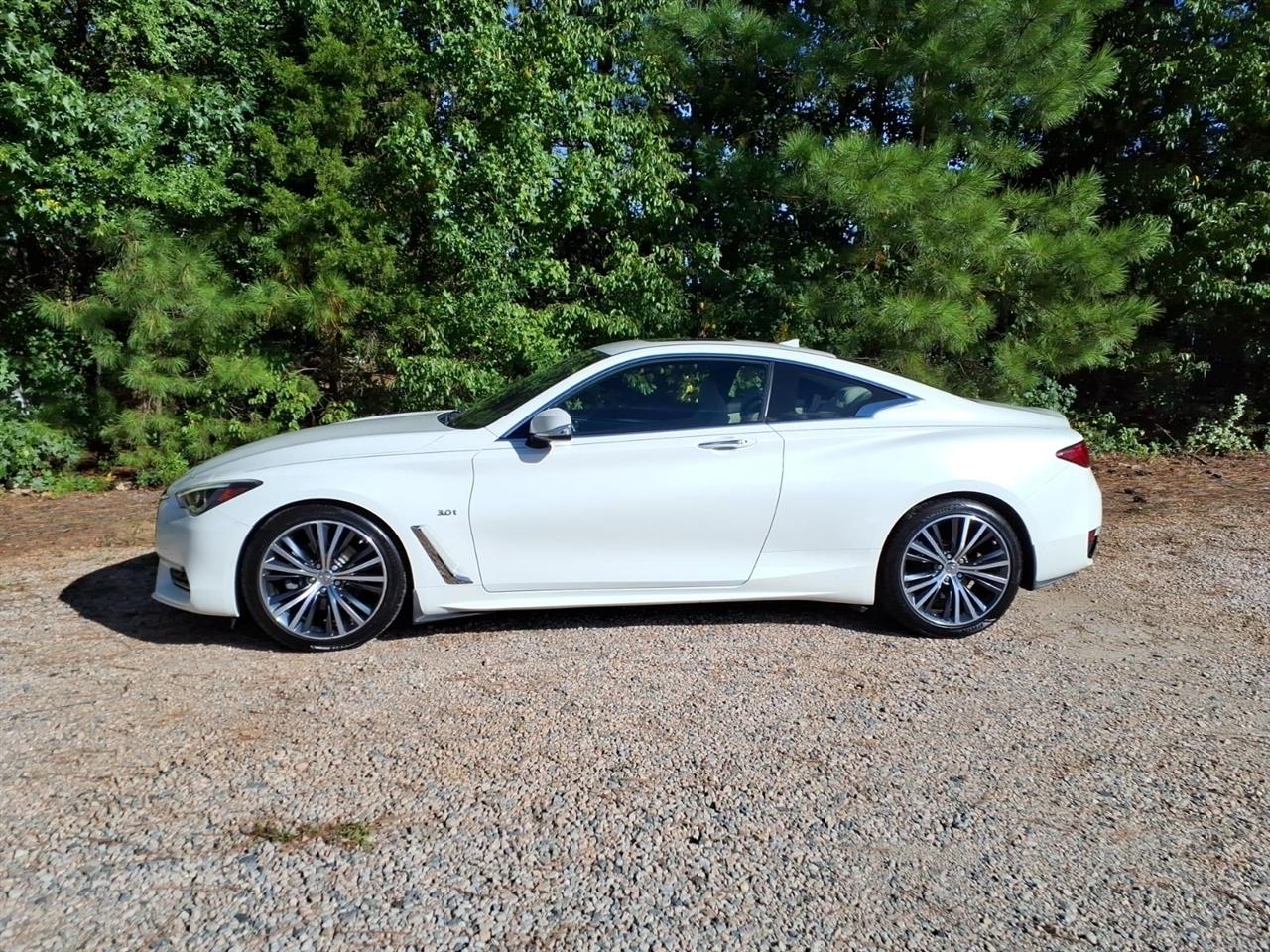 Infiniti Q60 3.0t LUXE RWD 2018