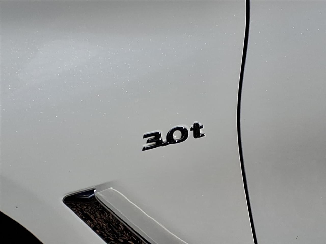 Infiniti Q60 3.0t LUXE RWD 2018