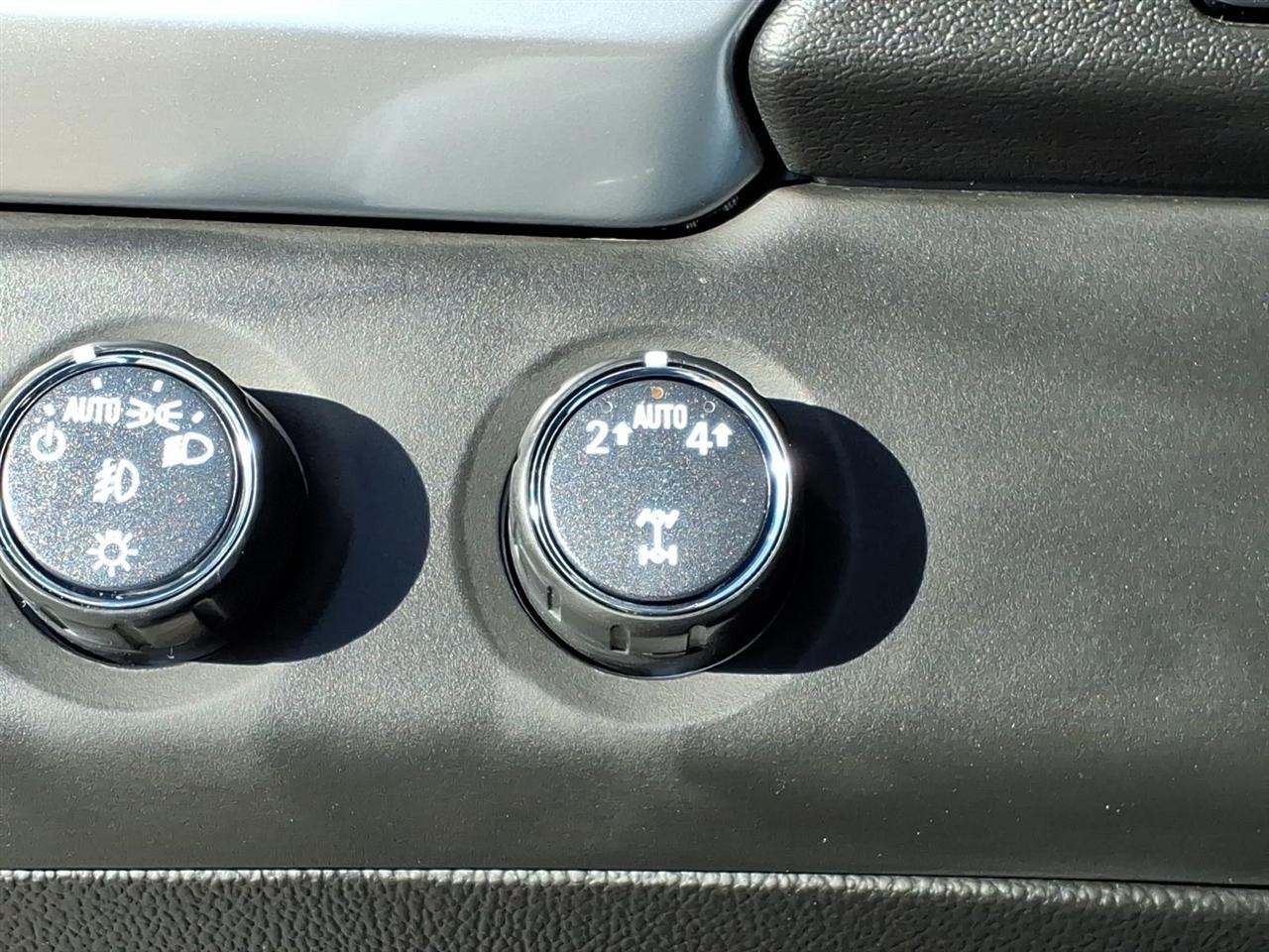 Chevrolet Tahoe 4WD 4dr LT 2020