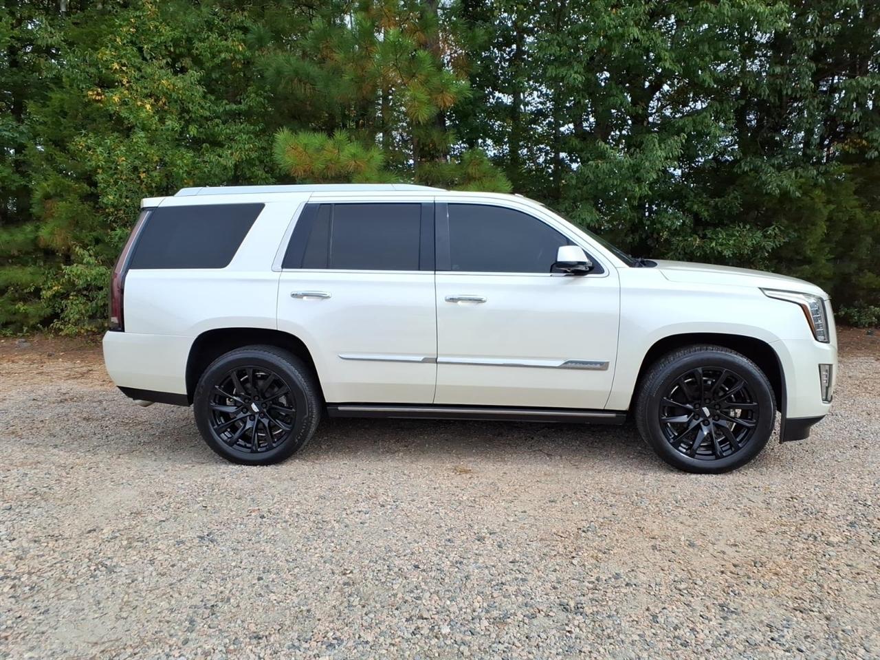Cadillac Escalade 4WD 4dr Premium 2015