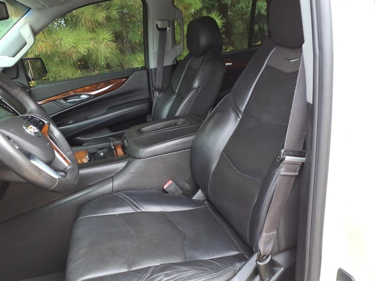 Cadillac Escalade 4WD 4dr Premium 2015
