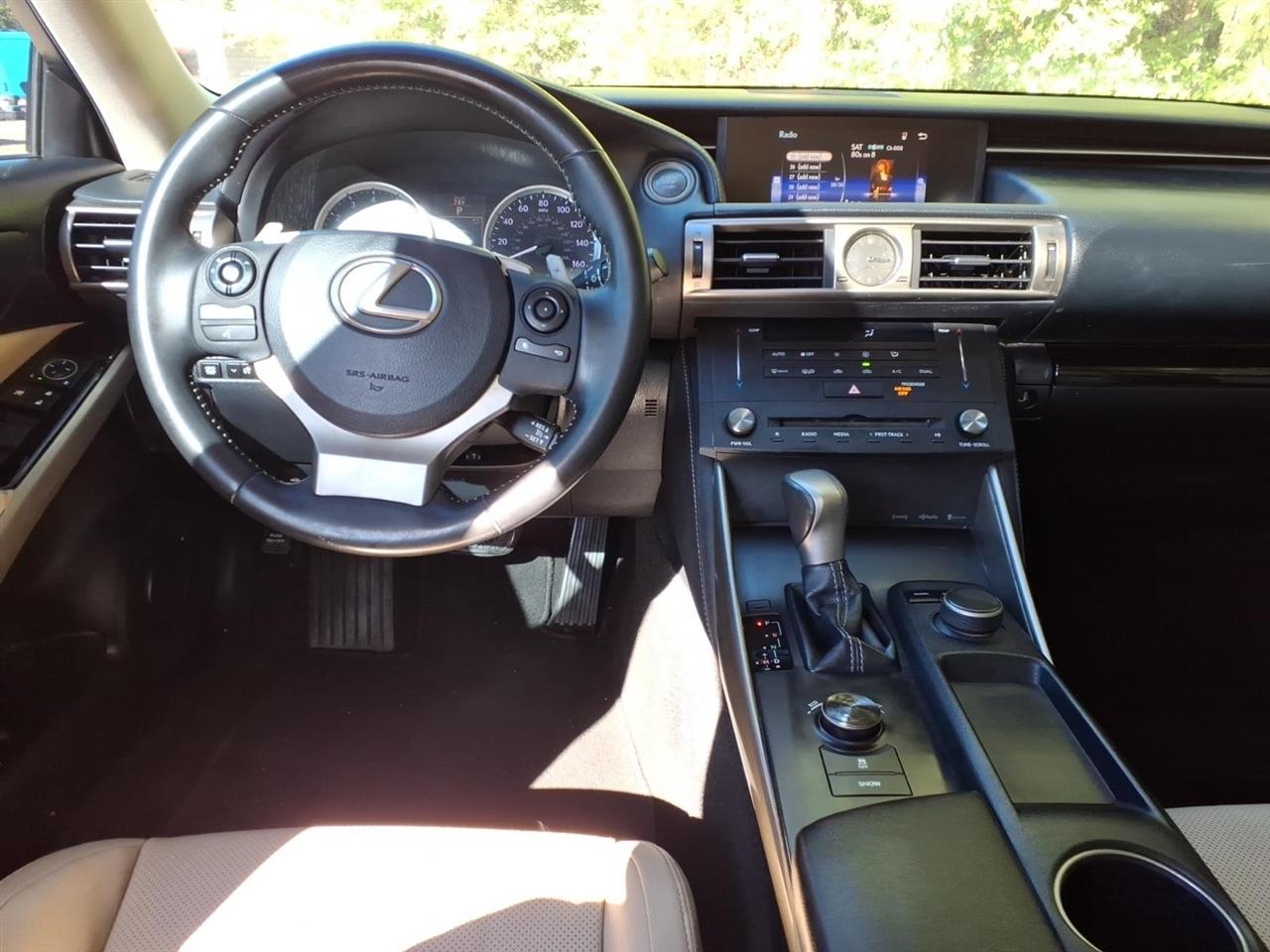 Lexus IS 250 4dr Sport Sdn RWD 2015