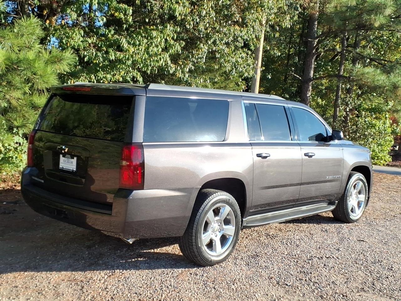 Chevrolet Suburban 2WD 4dr 1500 LT 2017