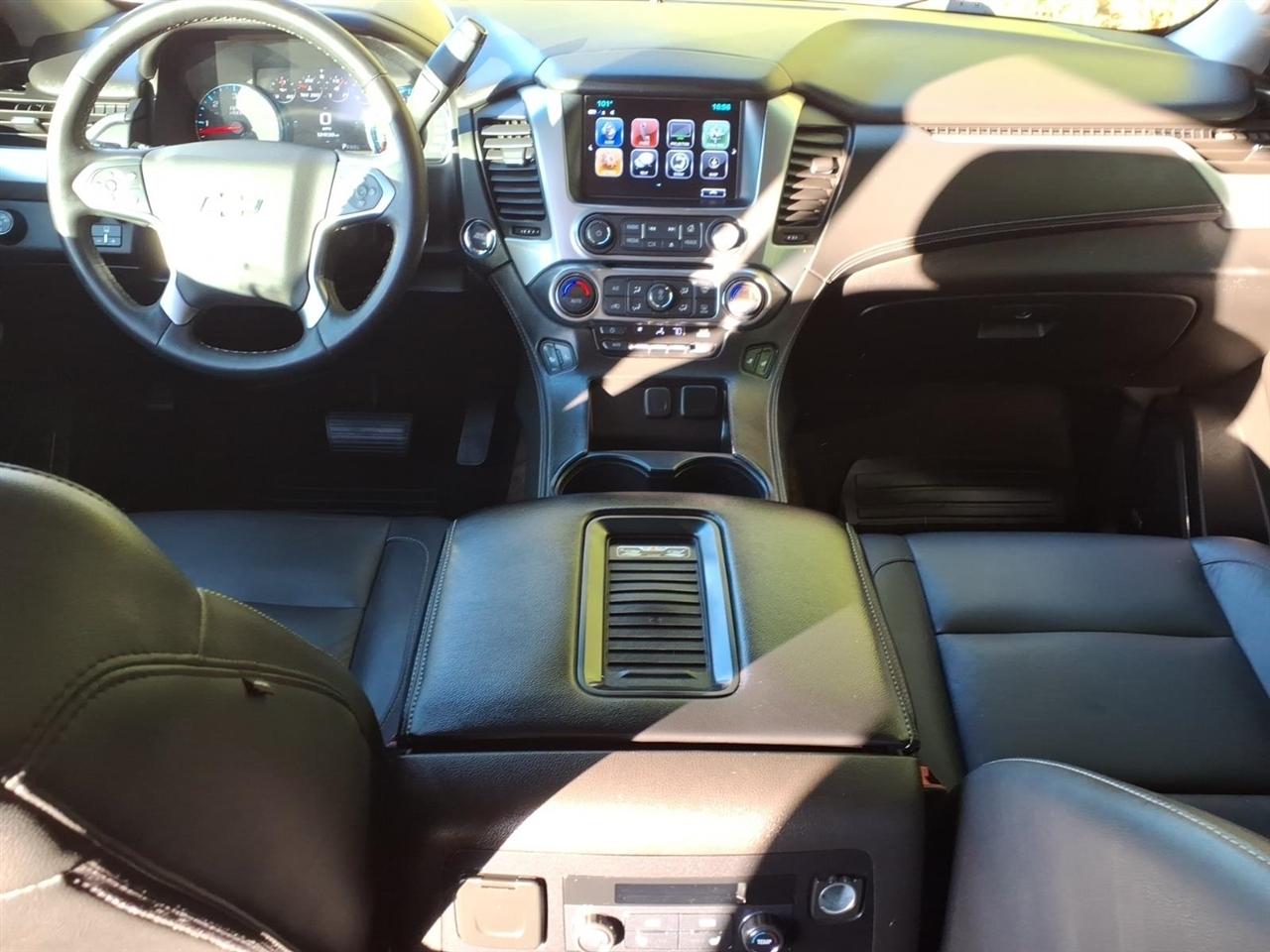 Chevrolet Suburban 2WD 4dr 1500 LT 2017