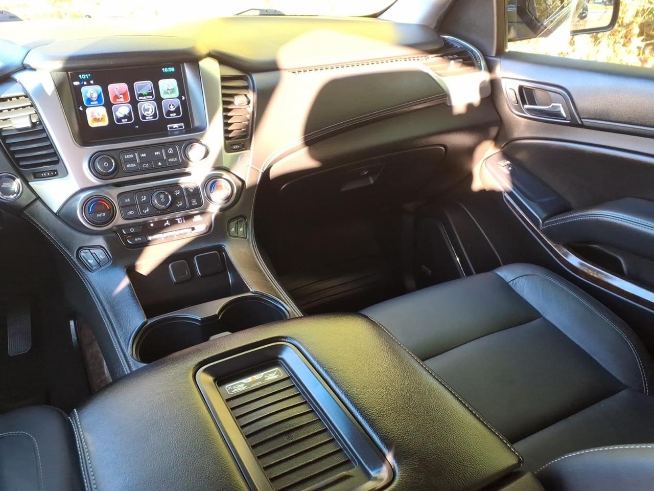 Chevrolet Suburban 2WD 4dr 1500 LT 2017