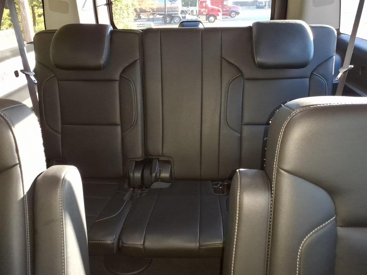 Chevrolet Suburban 2WD 4dr 1500 LT 2017
