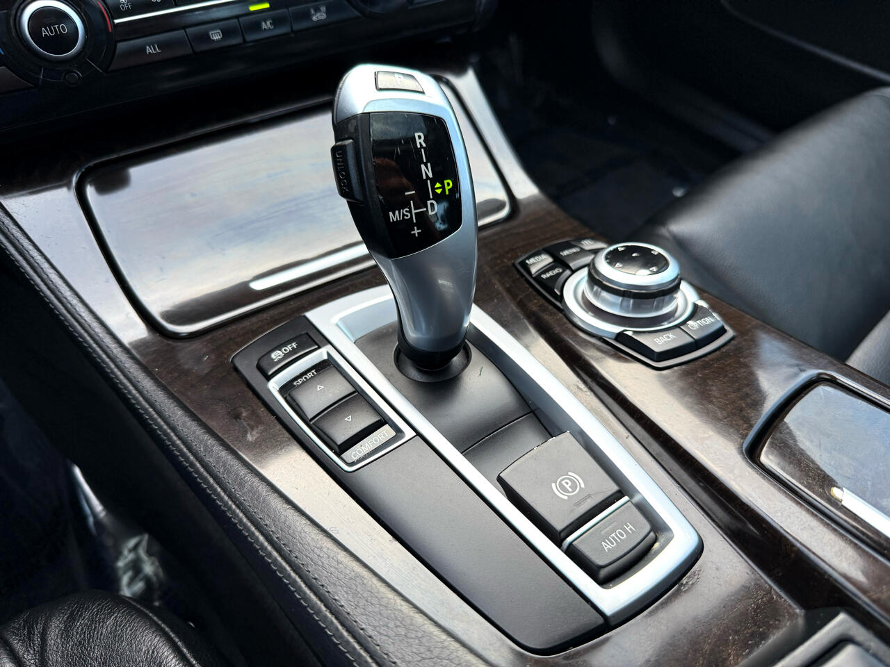 BMW 5-Series 528i 2013