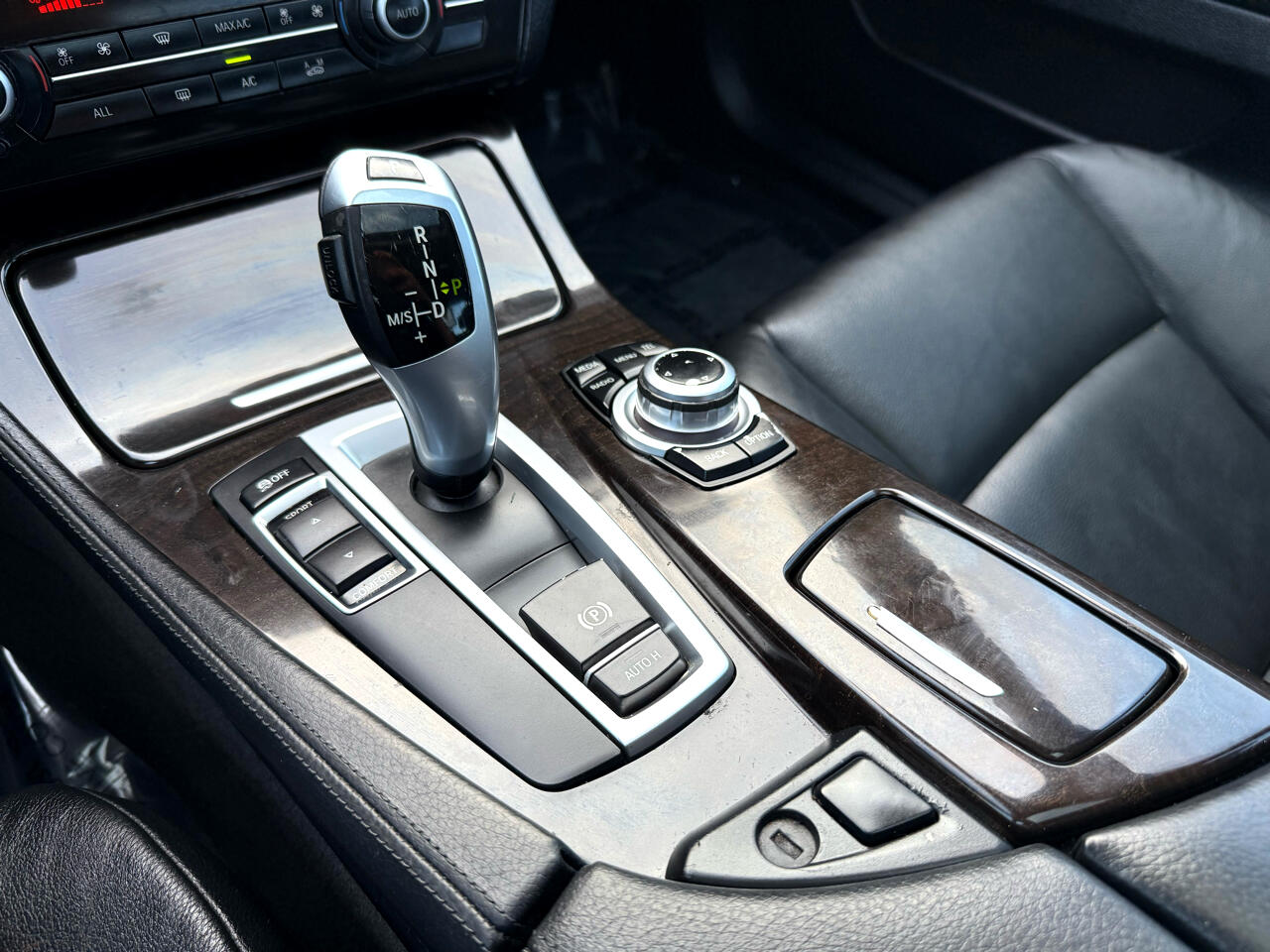 BMW 5-Series 528i 2013