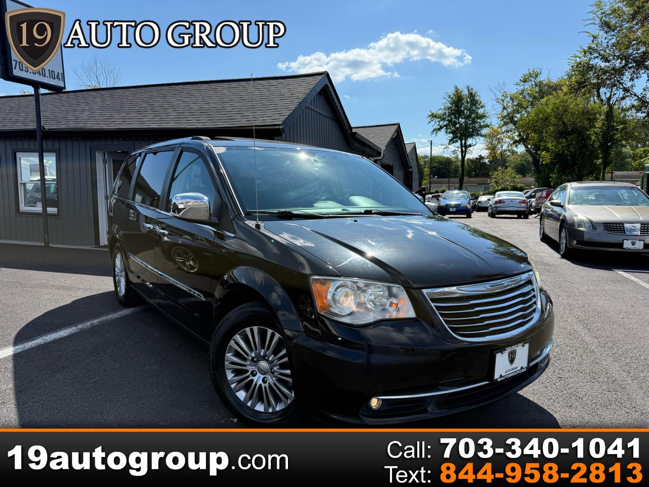 2012 Chrysler Town & Country Limited
