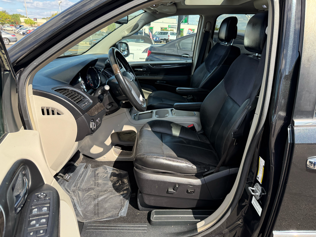 Chrysler Town & Country Limited 2012