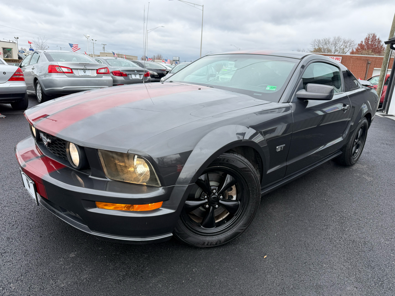 Ford Mustang GT Deluxe Coupe 2007