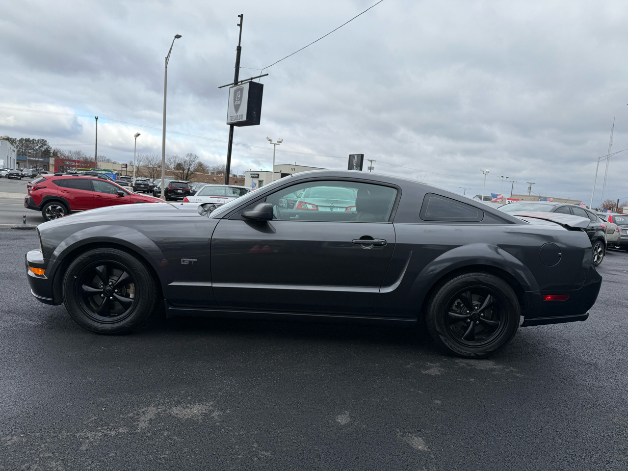 Ford Mustang GT Deluxe Coupe 2007