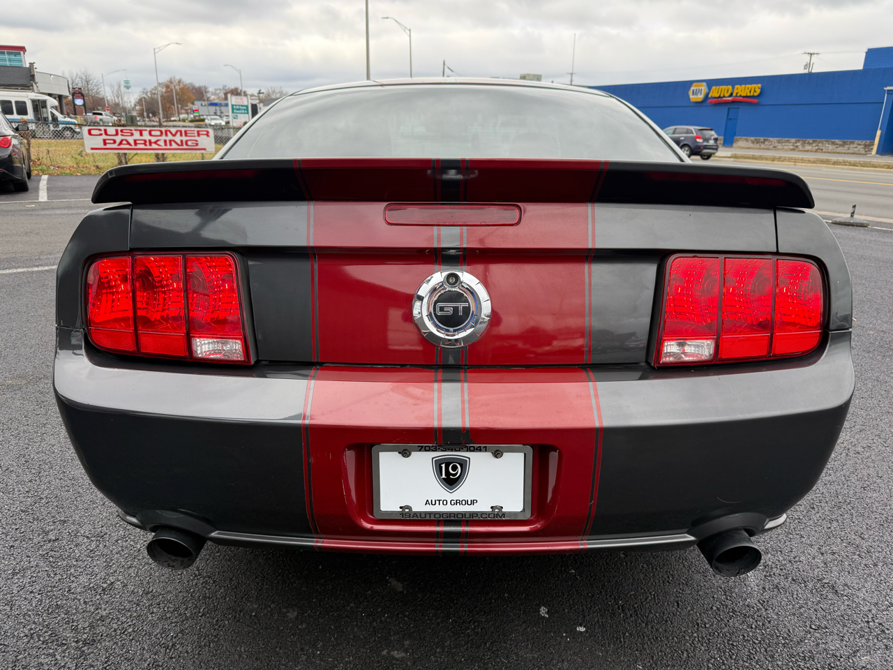 Ford Mustang GT Deluxe Coupe 2007