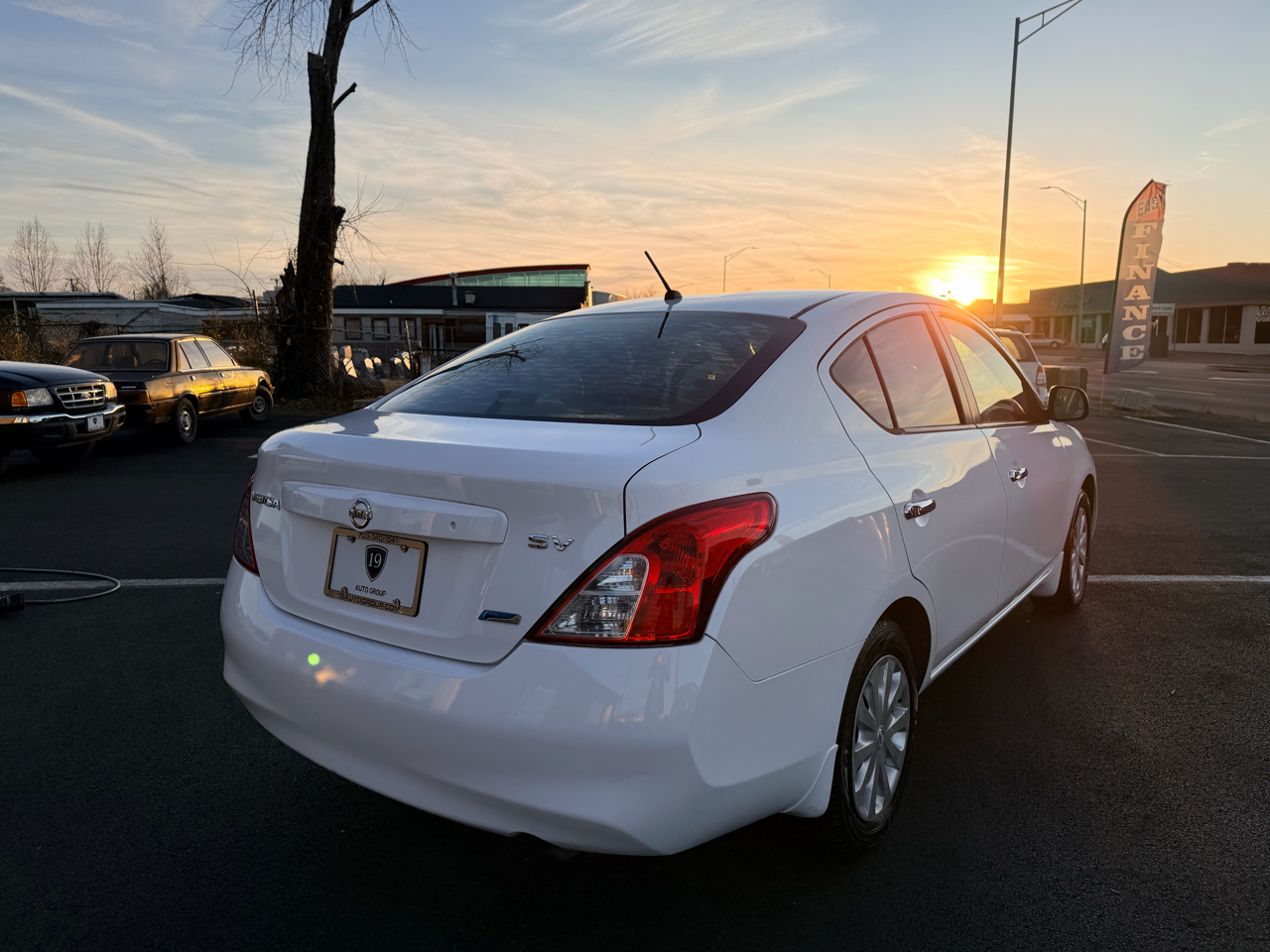 Nissan Versa 1.6 S Sedan 2012