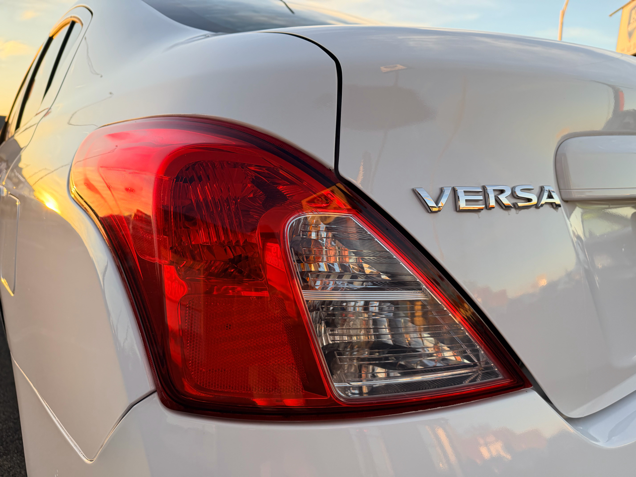 Nissan Versa 1.6 S Sedan 2012
