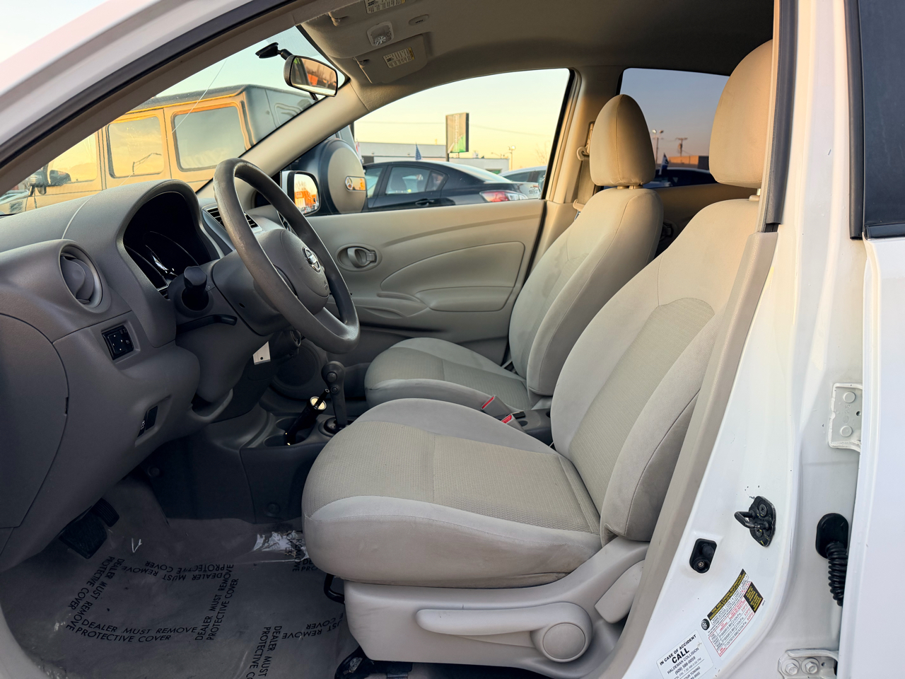 Nissan Versa 1.6 S Sedan 2012
