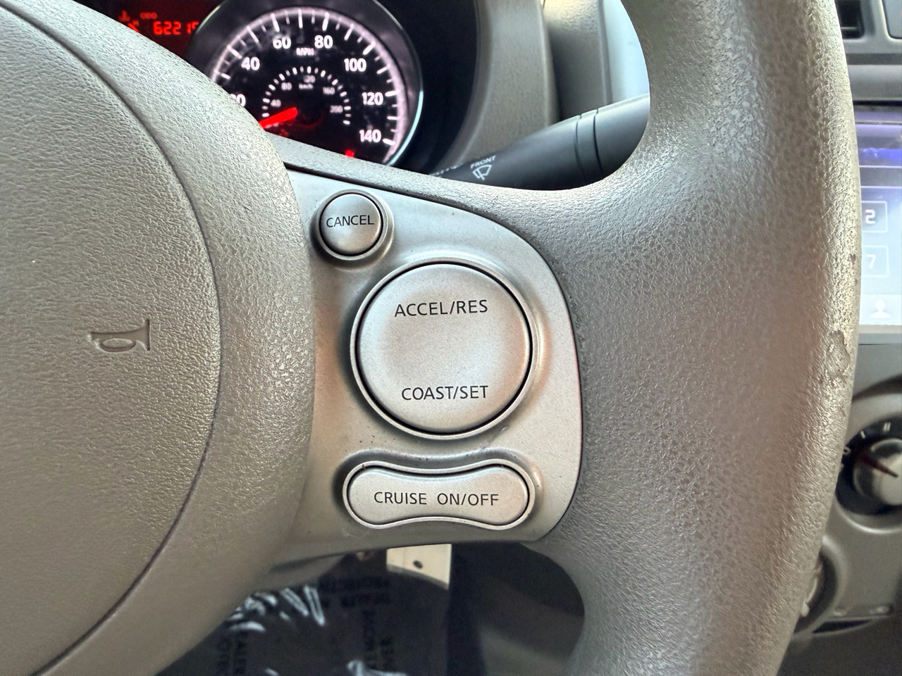 Nissan Versa 1.6 S Sedan 2012