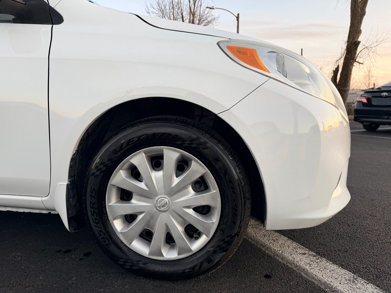 Nissan Versa 1.6 S Sedan 2012