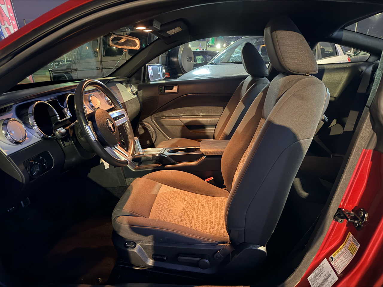 Ford Mustang V6 Standard Coupe 2006