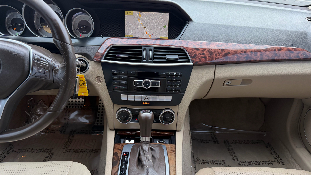 Mercedes-Benz C-Class C250 Luxury Sedan 2012