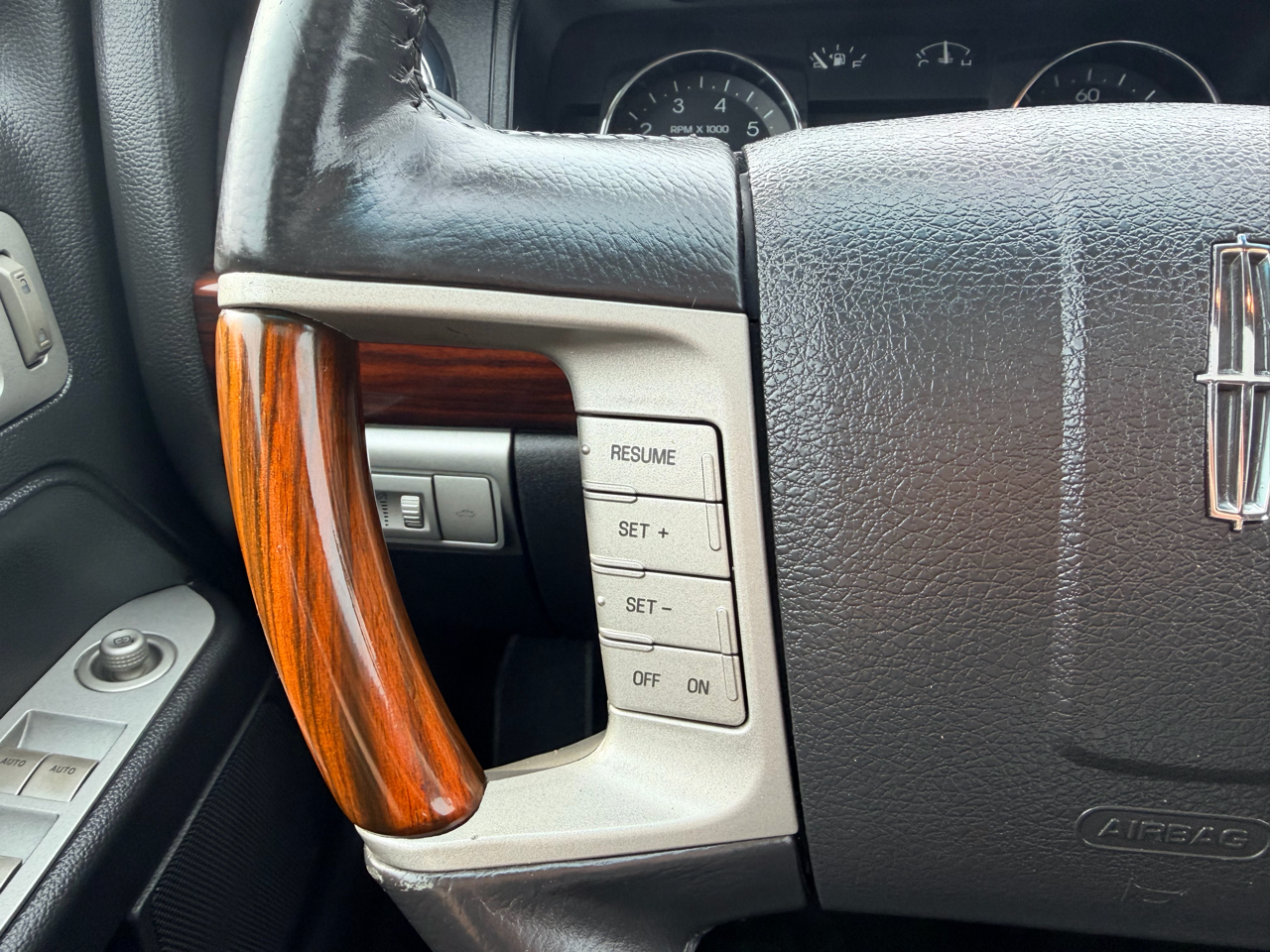 Lincoln MKZ FWD 2008