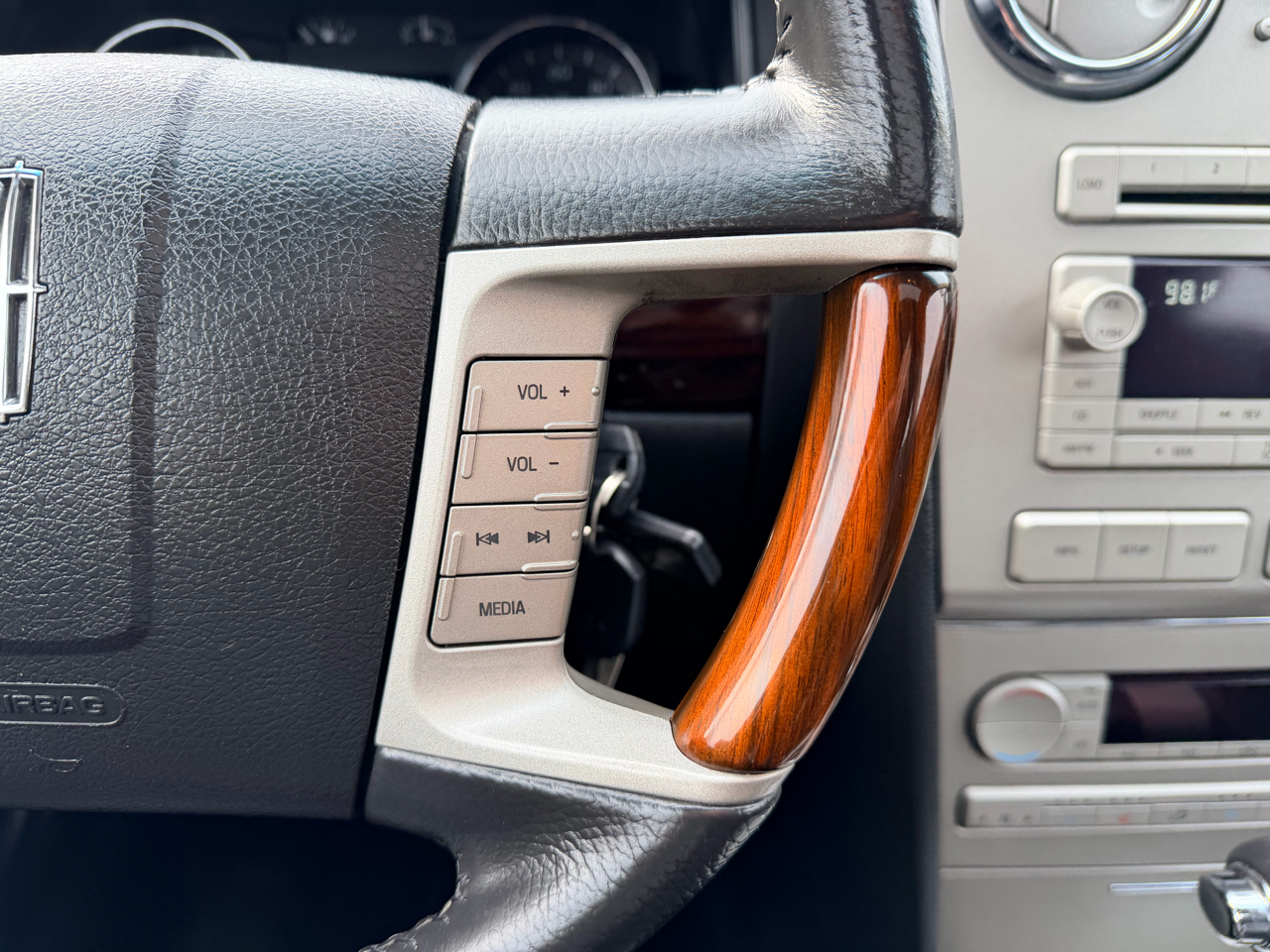 Lincoln MKZ FWD 2008