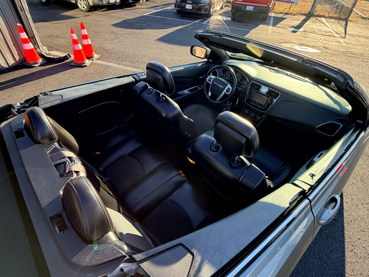 Chrysler 200 S Convertible 2011