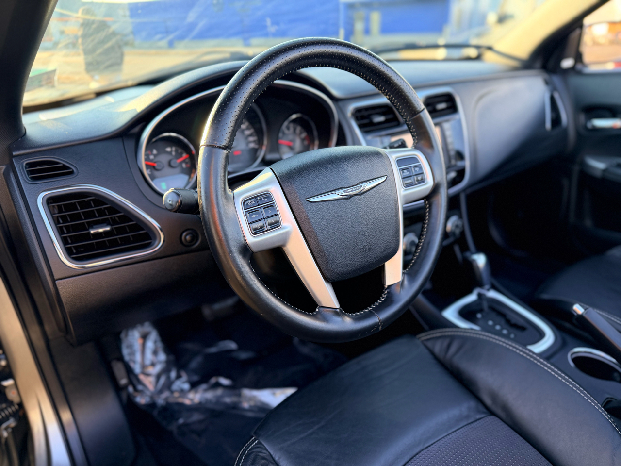 Chrysler 200 S Convertible 2011