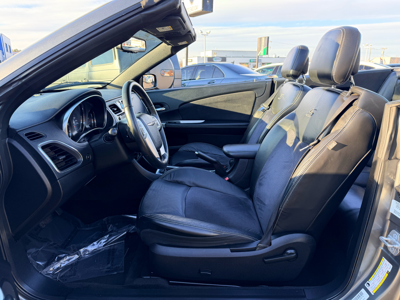 Chrysler 200 S Convertible 2011