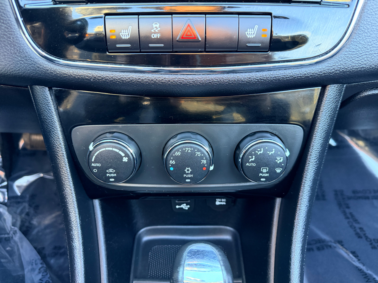 Chrysler 200 S Convertible 2011