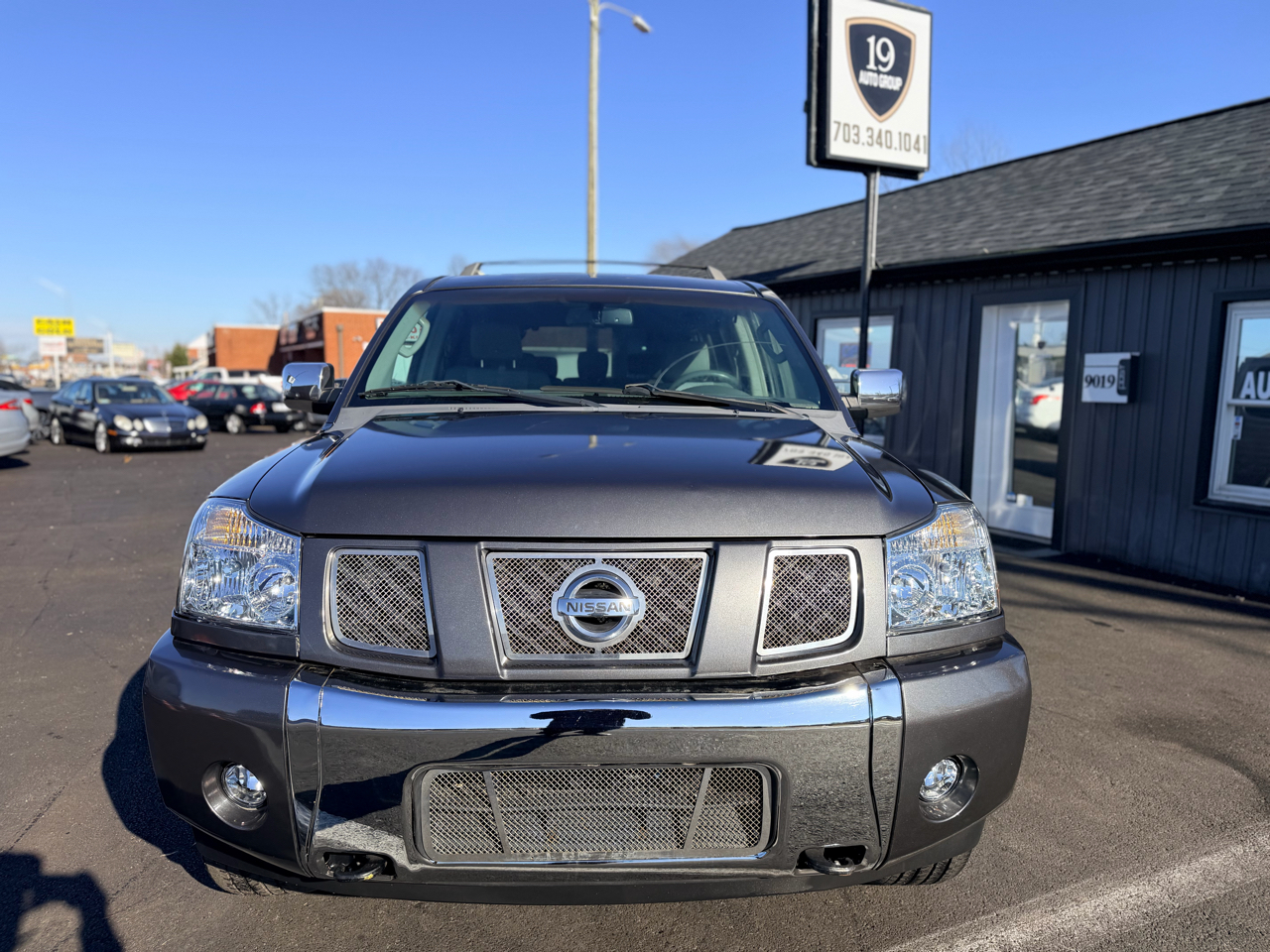 Nissan Armada LE 4WD 2007