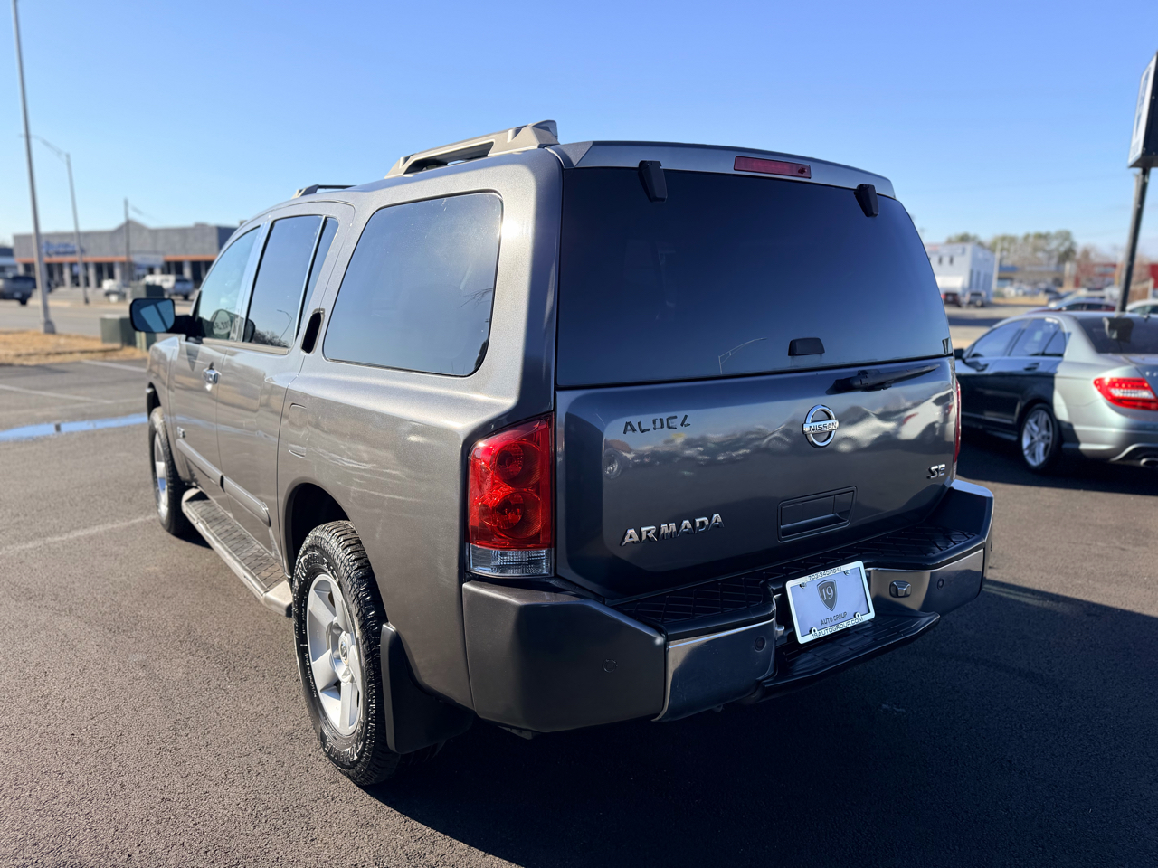 Nissan Armada LE 4WD 2007