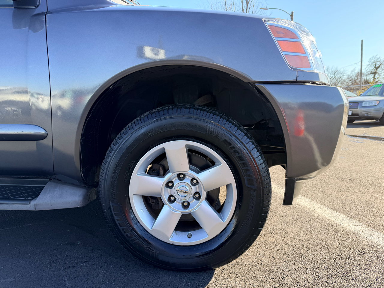 Nissan Armada LE 4WD 2007