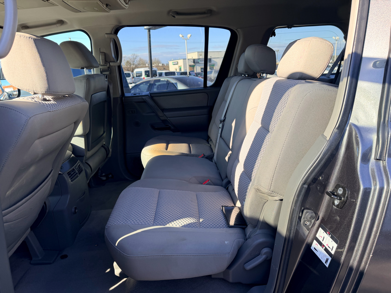 Nissan Armada LE 4WD 2007