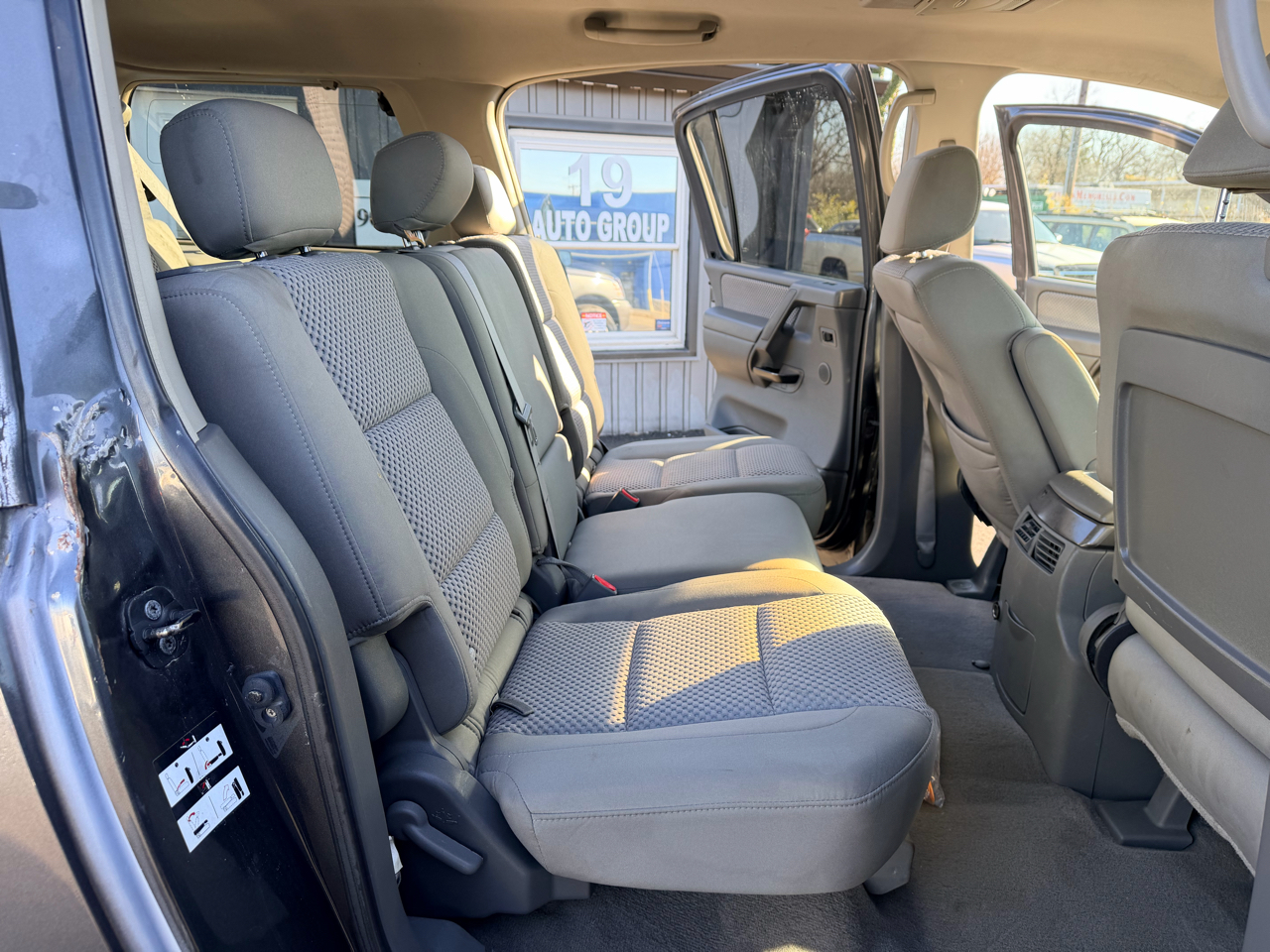 Nissan Armada LE 4WD 2007