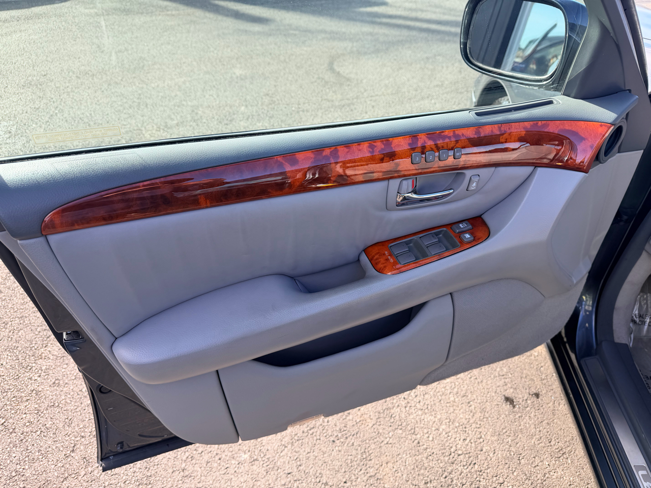 Lexus LS 430 Sedan 2006