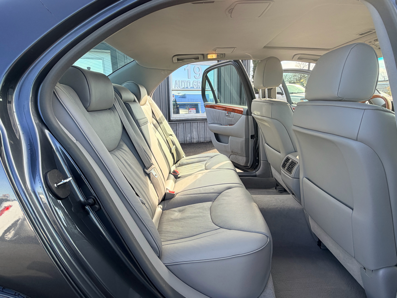 Lexus LS 430 Sedan 2006