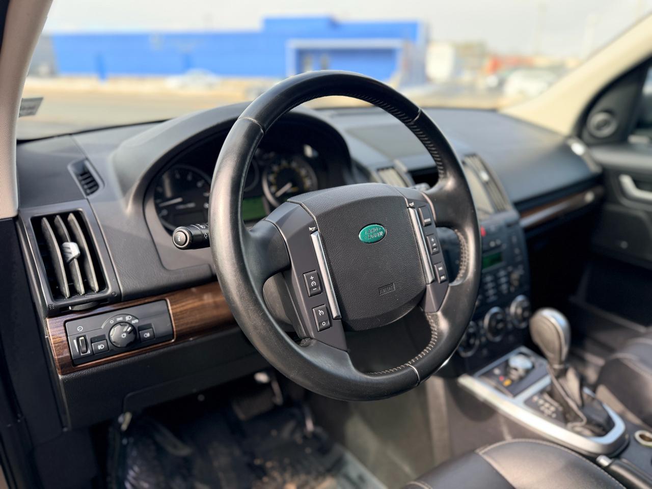 Land Rover LR2 HSE 2011