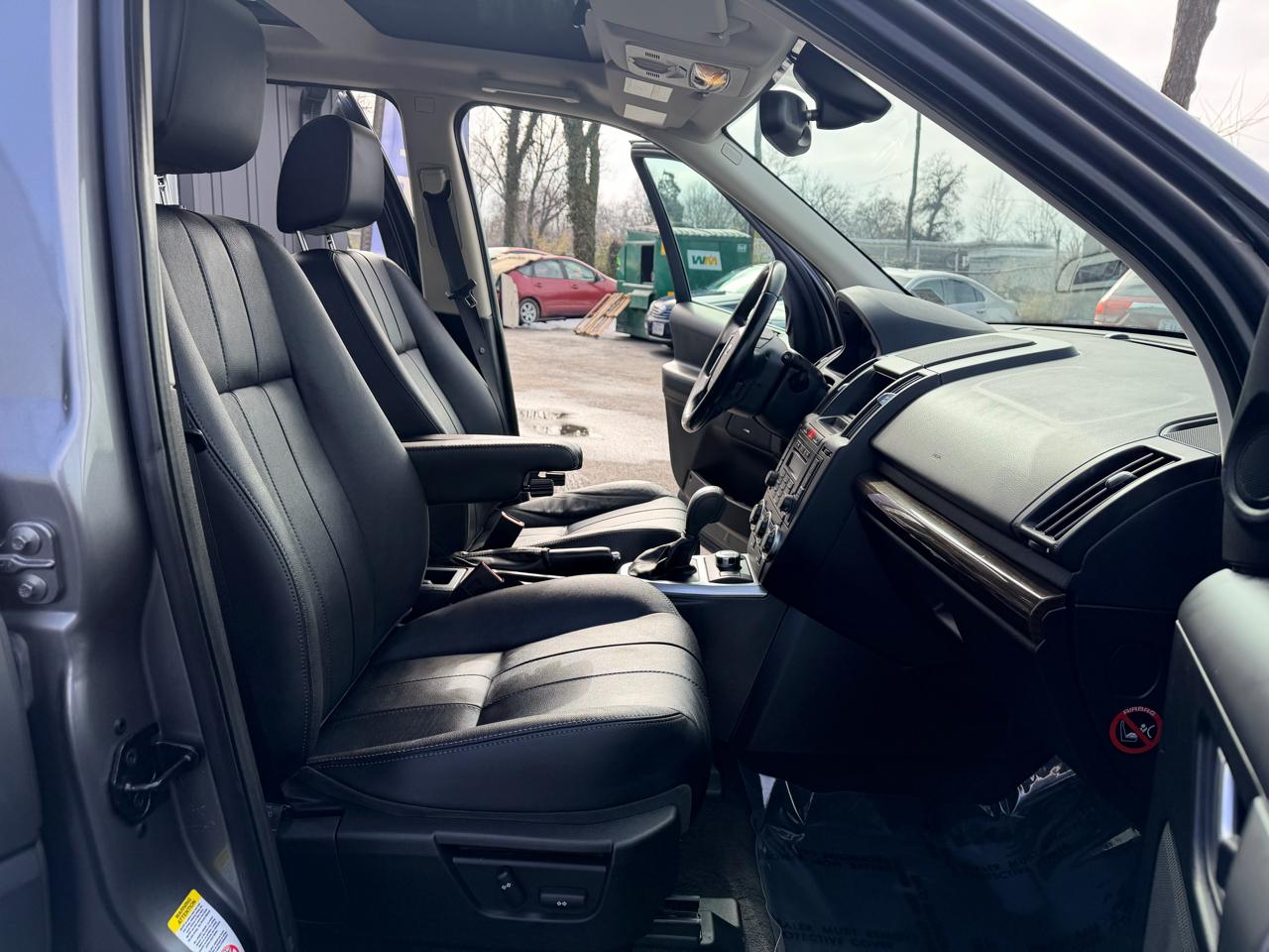 Land Rover LR2 HSE 2011