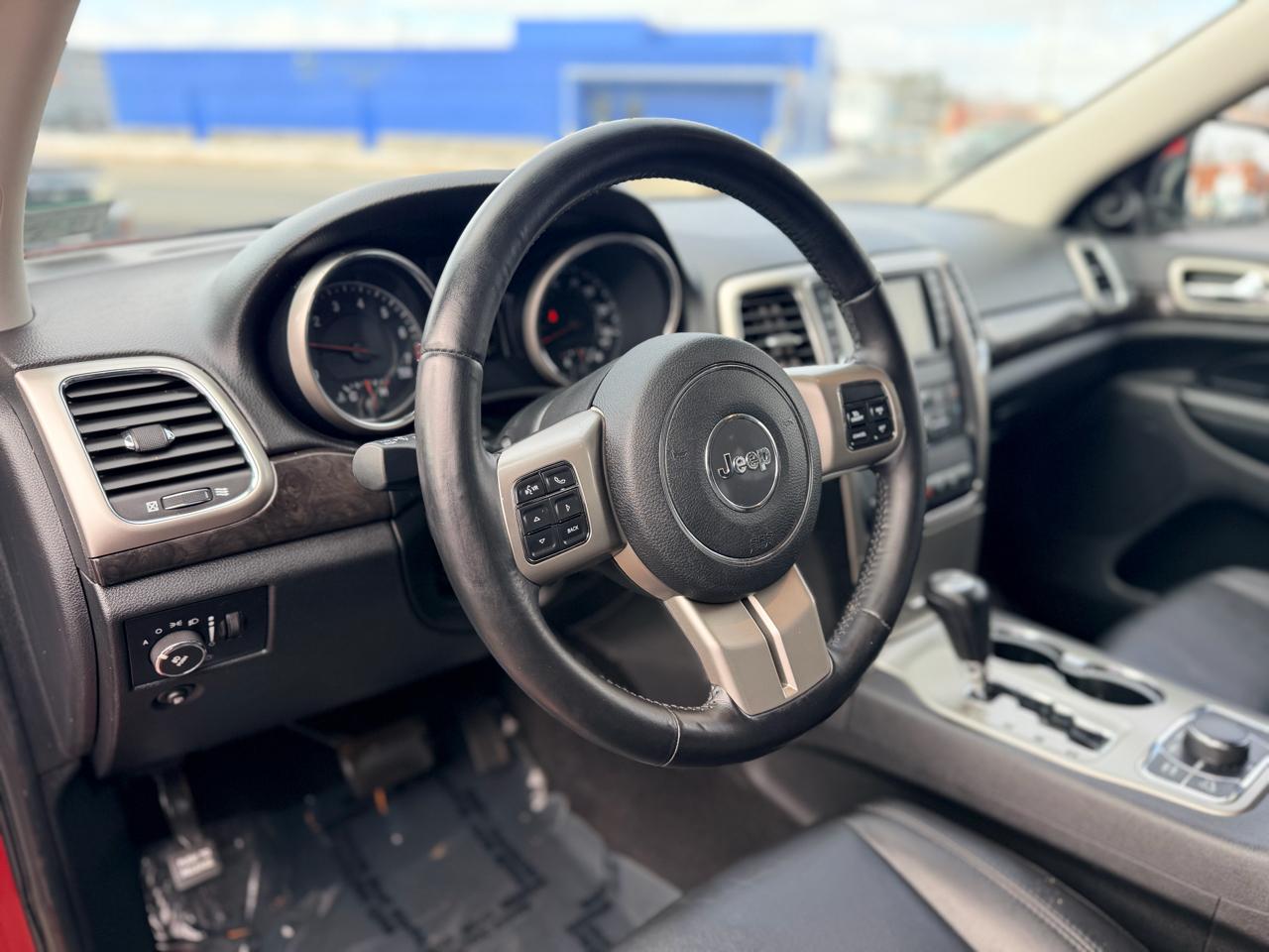 Jeep Grand Cherokee Laredo 4WD 2012