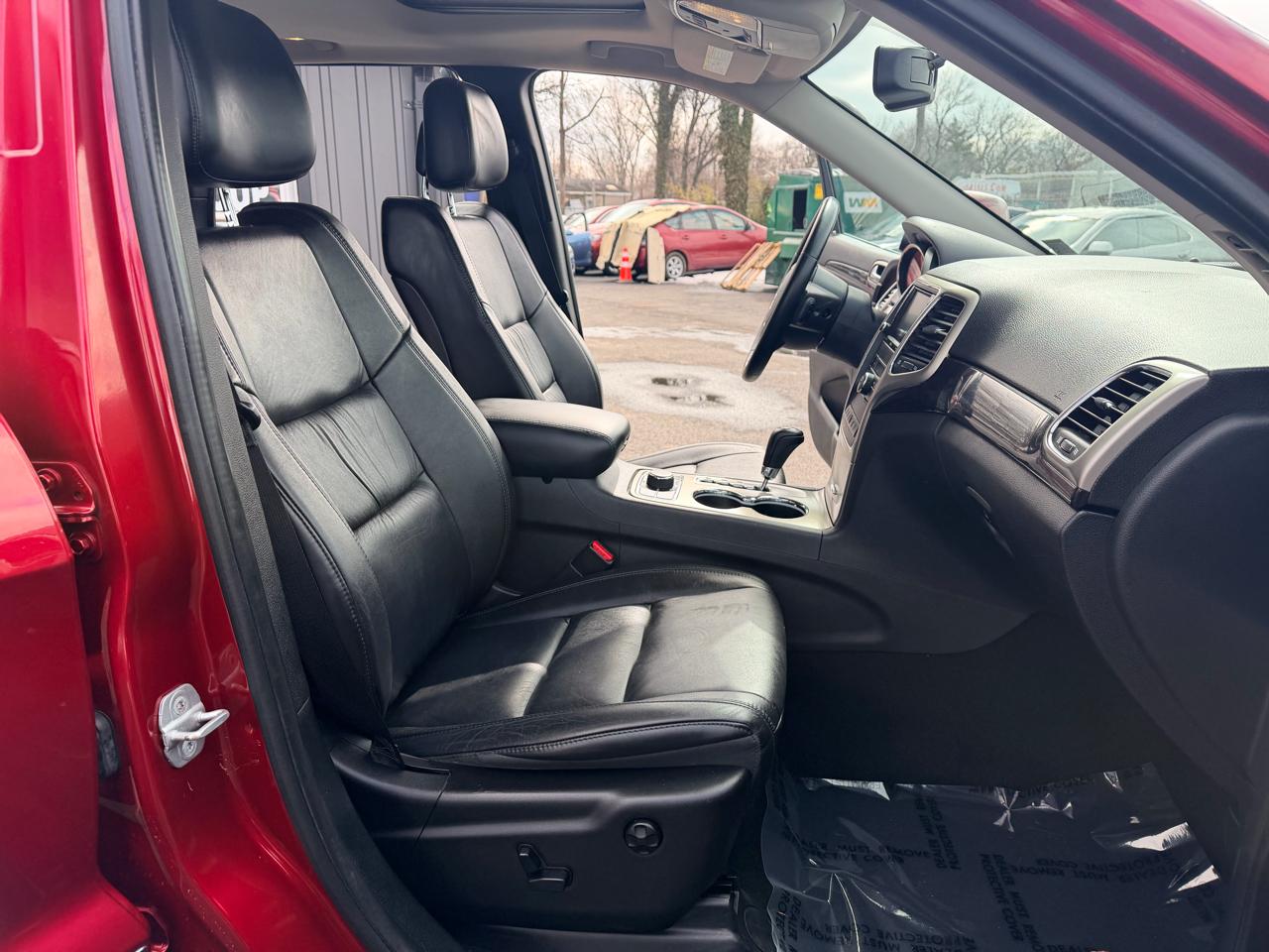 Jeep Grand Cherokee Laredo 4WD 2012