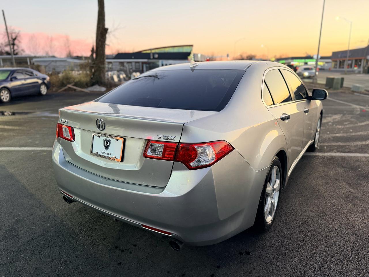 Acura TSX 5-Speed AT with Tech Package 2009