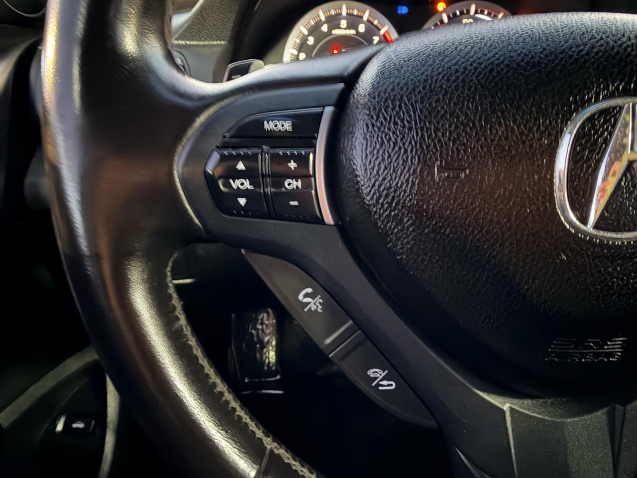 Acura TSX 5-Speed AT with Tech Package 2009