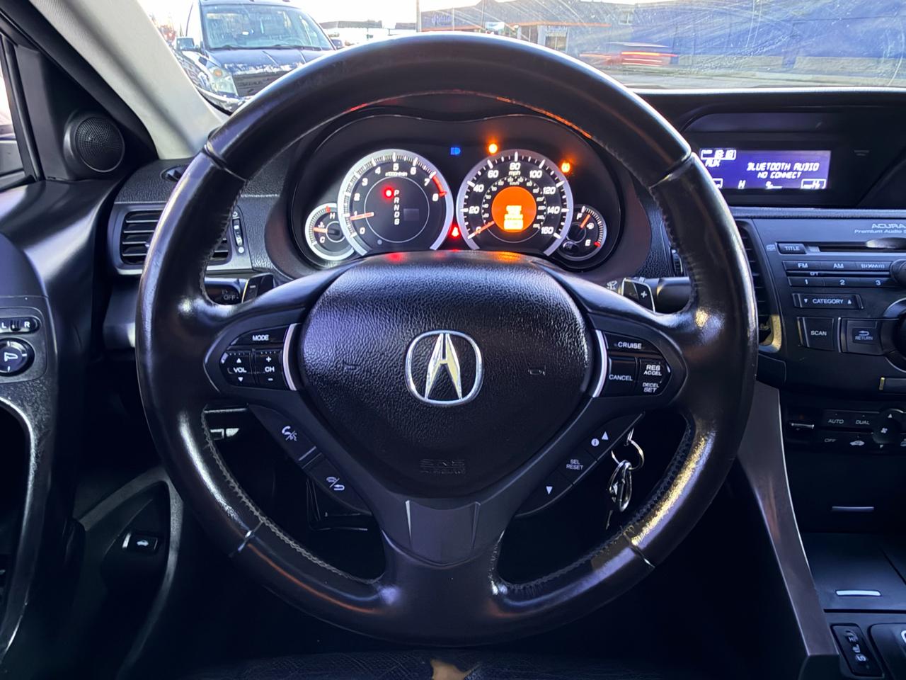 Acura TSX 5-Speed AT with Tech Package 2009