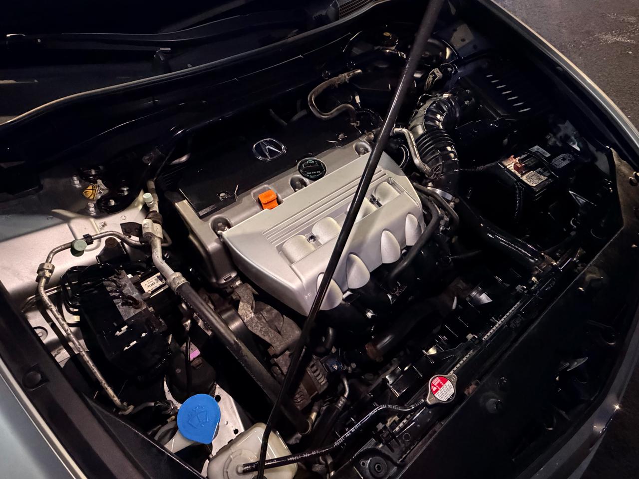 Acura TSX 5-Speed AT with Tech Package 2009