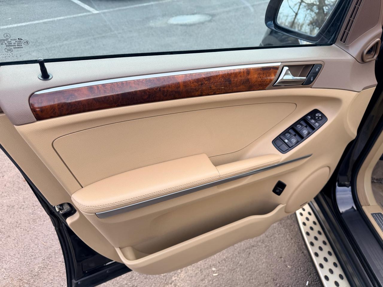 Mercedes-Benz M-Class ML550 2008