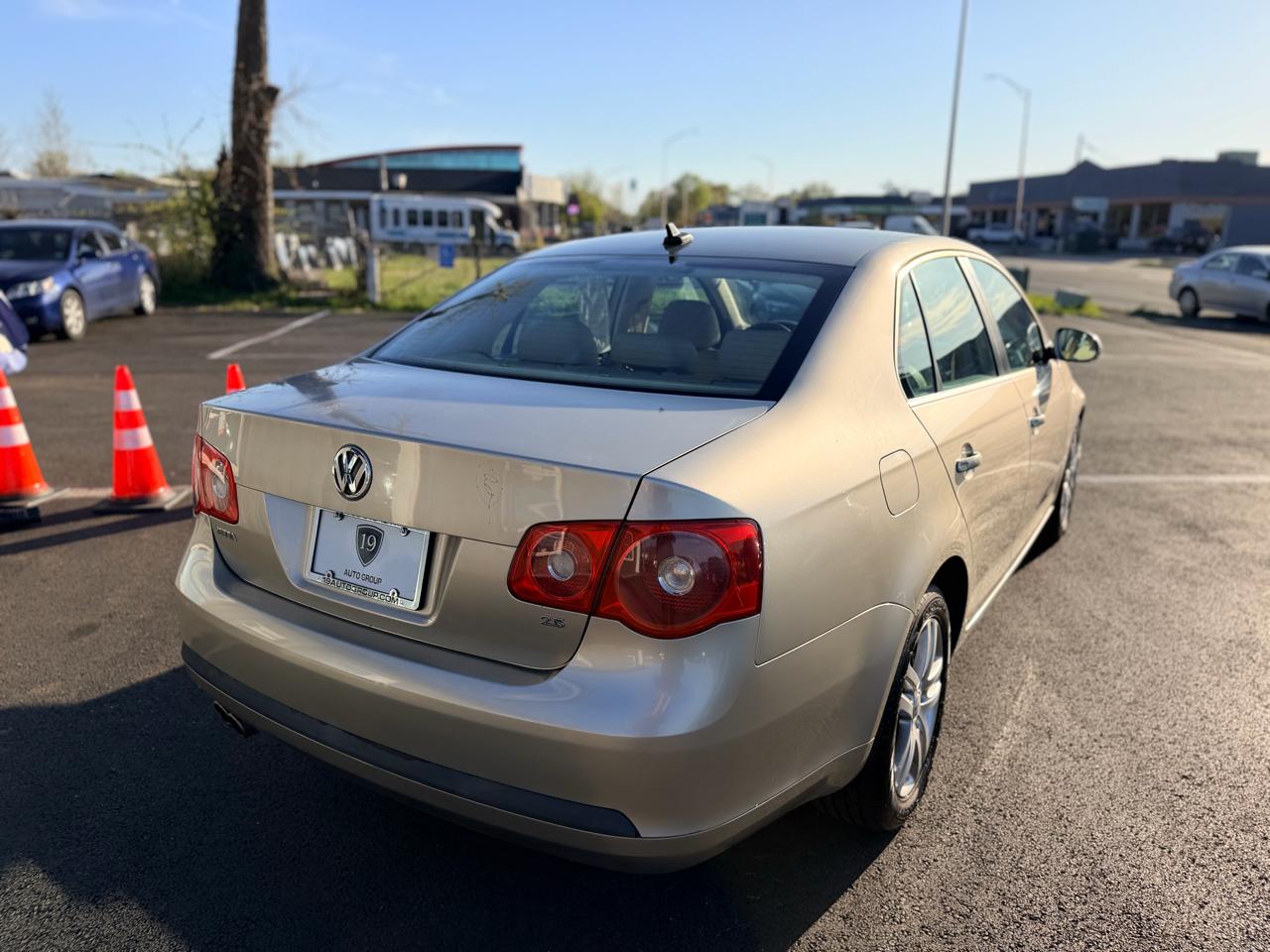 Volkswagen Jetta 2.5L w/ Pkg. 1 2007