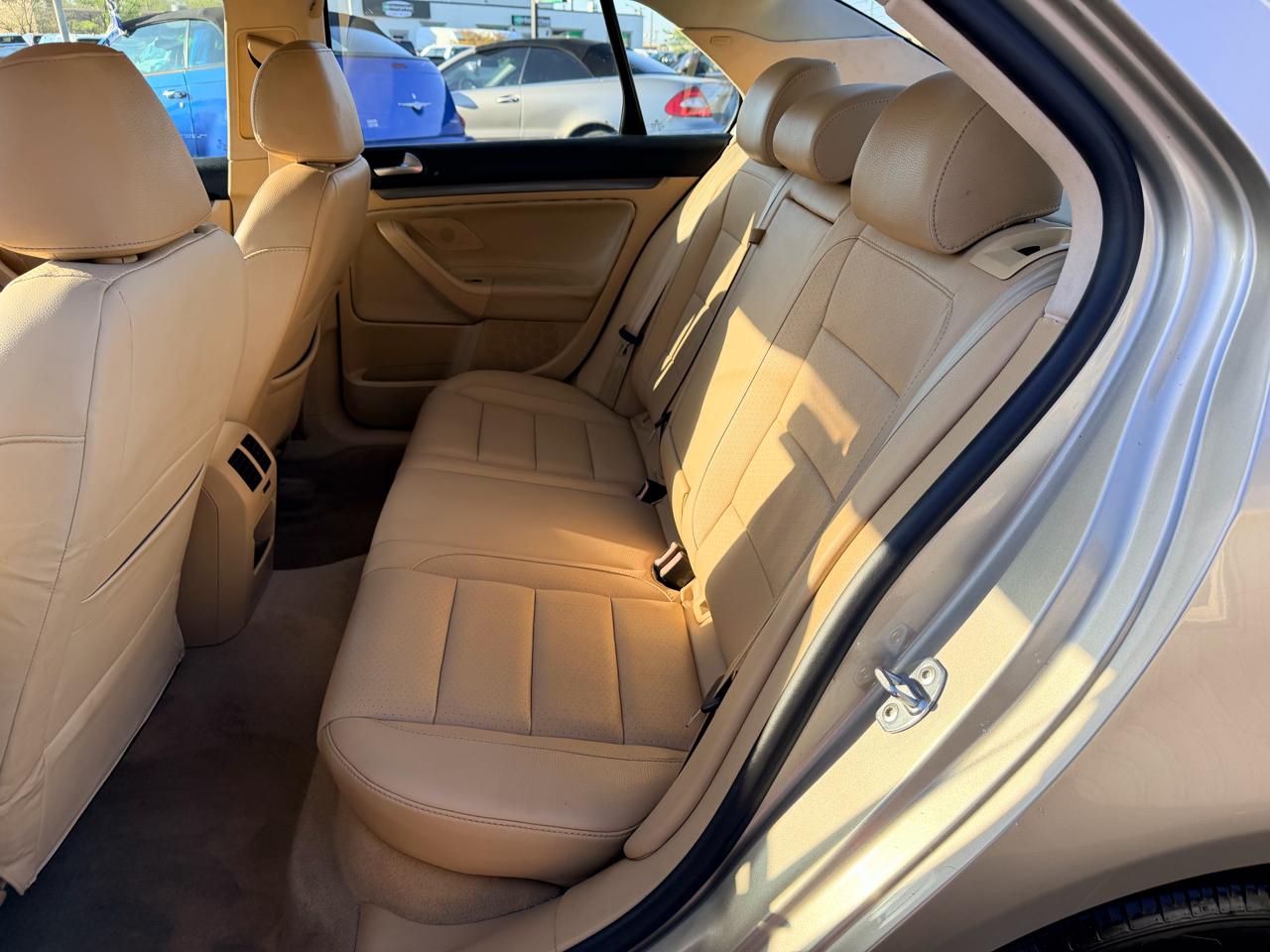 Volkswagen Jetta 2.5L w/ Pkg. 1 2007