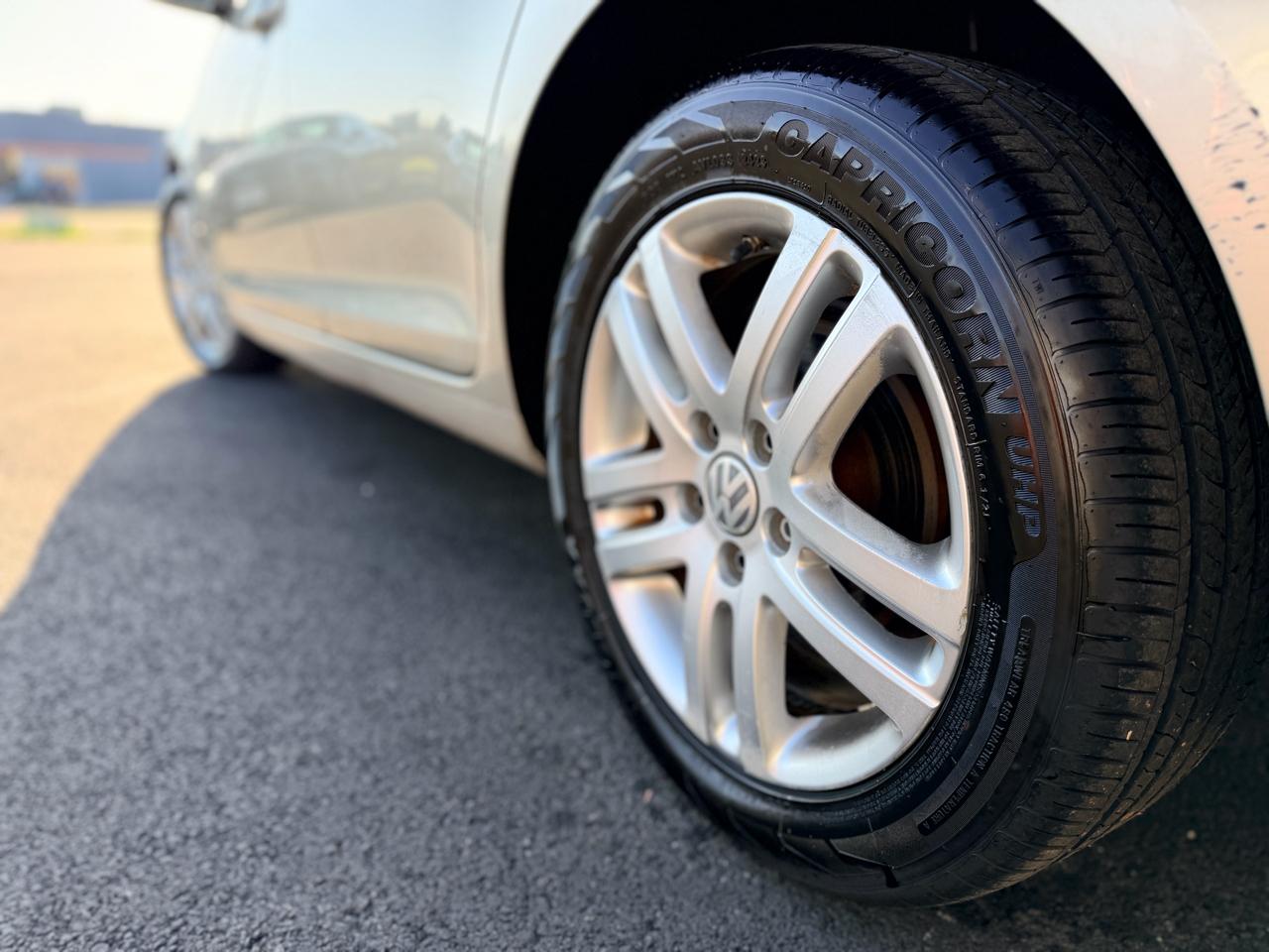 Volkswagen Jetta 2.5L w/ Pkg. 1 2007